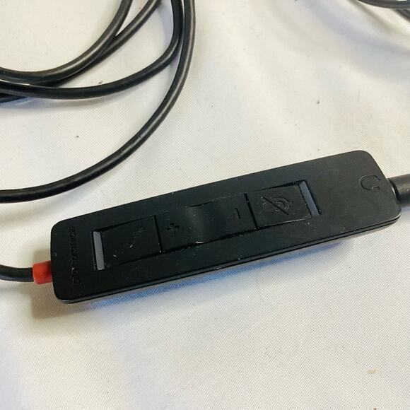 Platronics Wired USB Headset - Picture 3 of 8